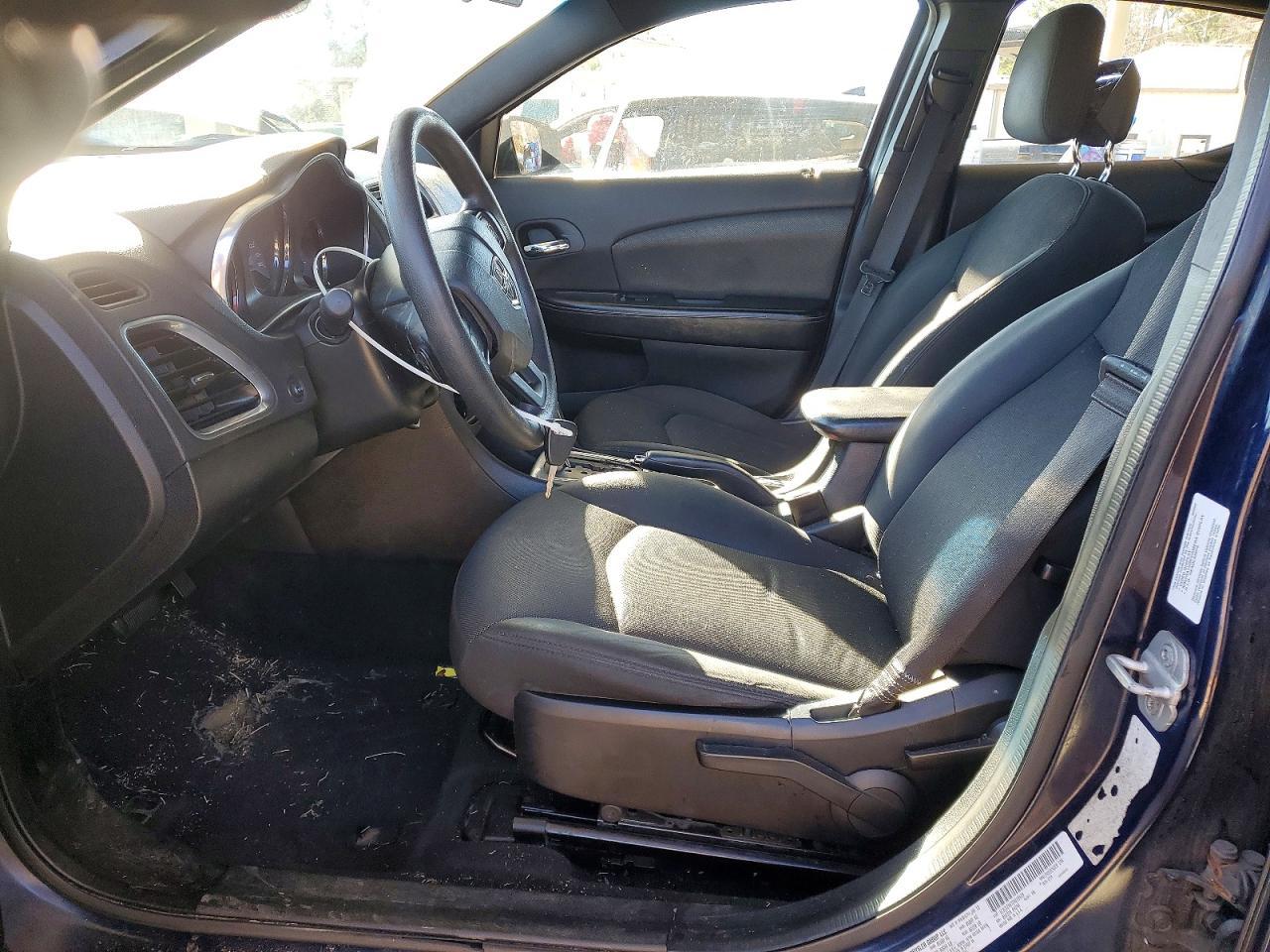 2013 DODGE Avenger