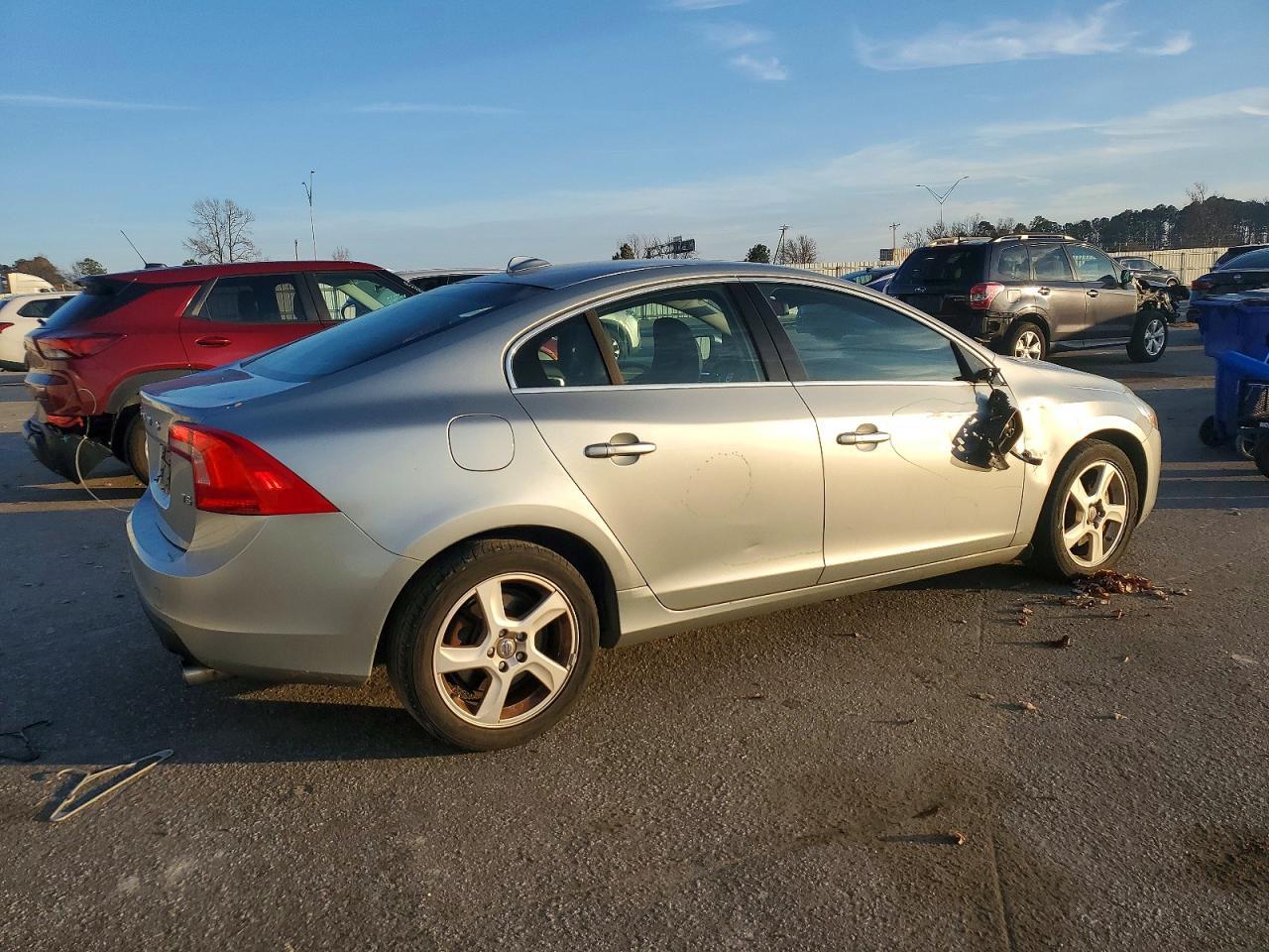 2013 VOLVO S60