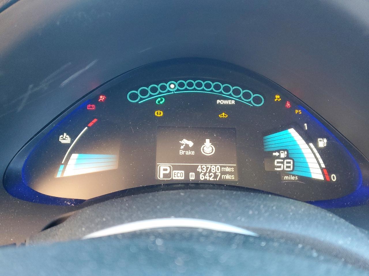 2017 NISSAN LEAF