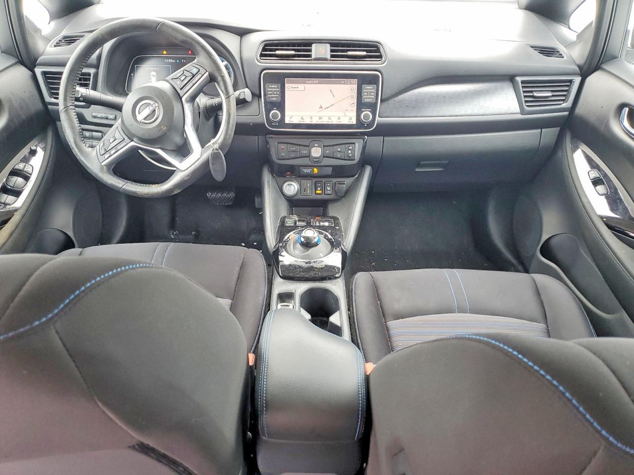 2023 NISSAN LEAF
