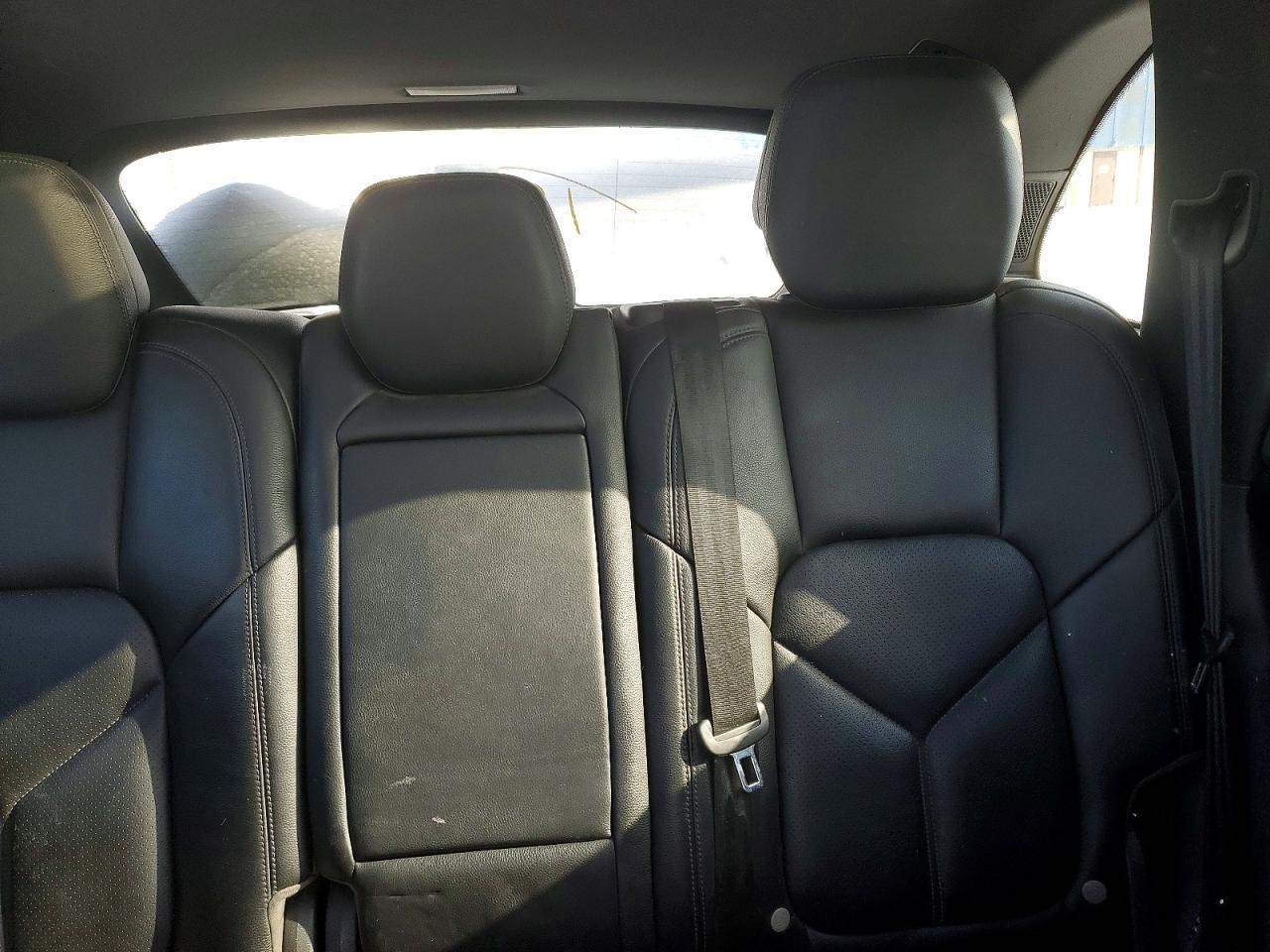 2017 PORSCHE CAYENNE