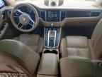2016 PORSCHE Macan