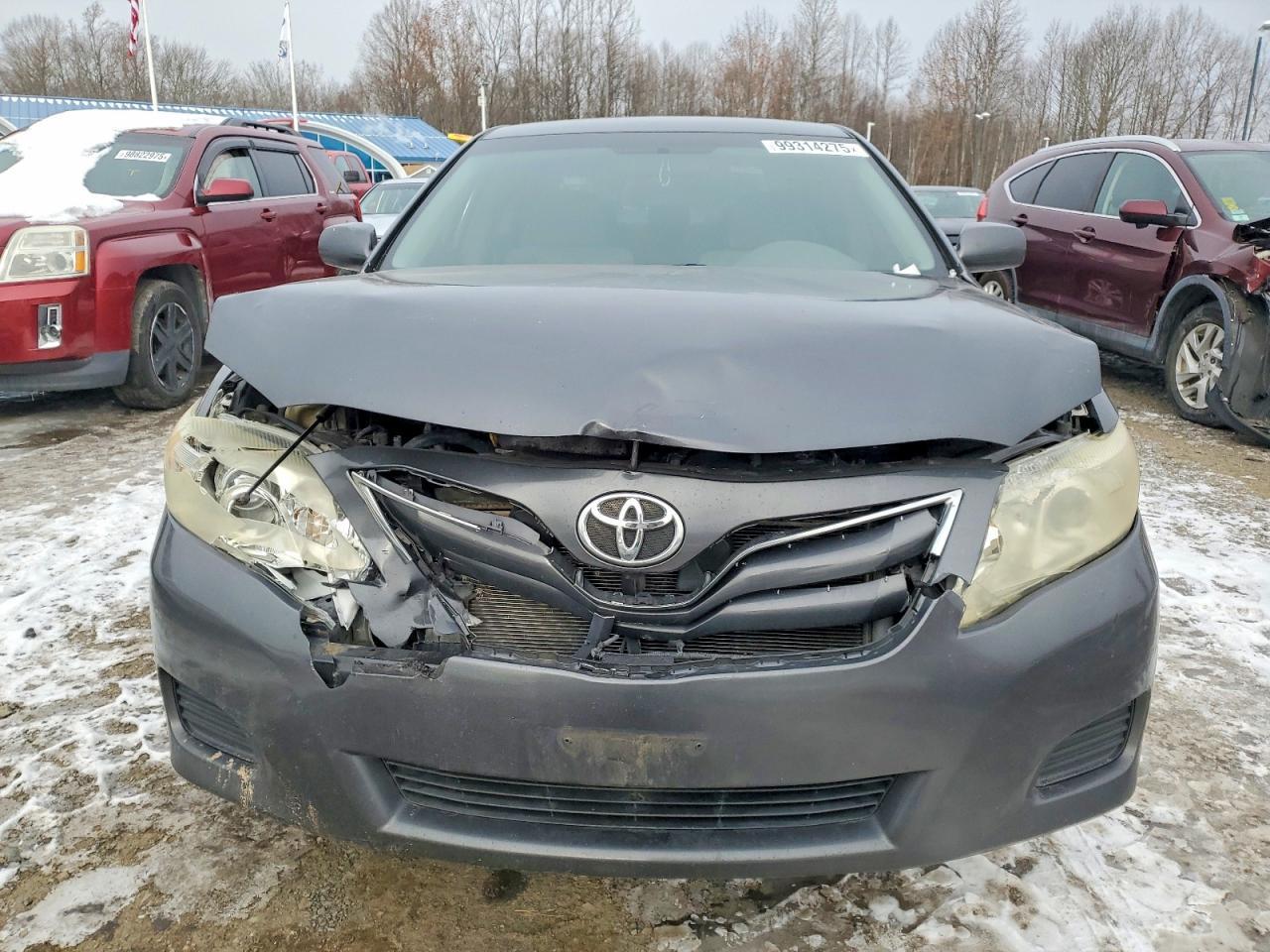 2011 TOYOTA CAMRY
