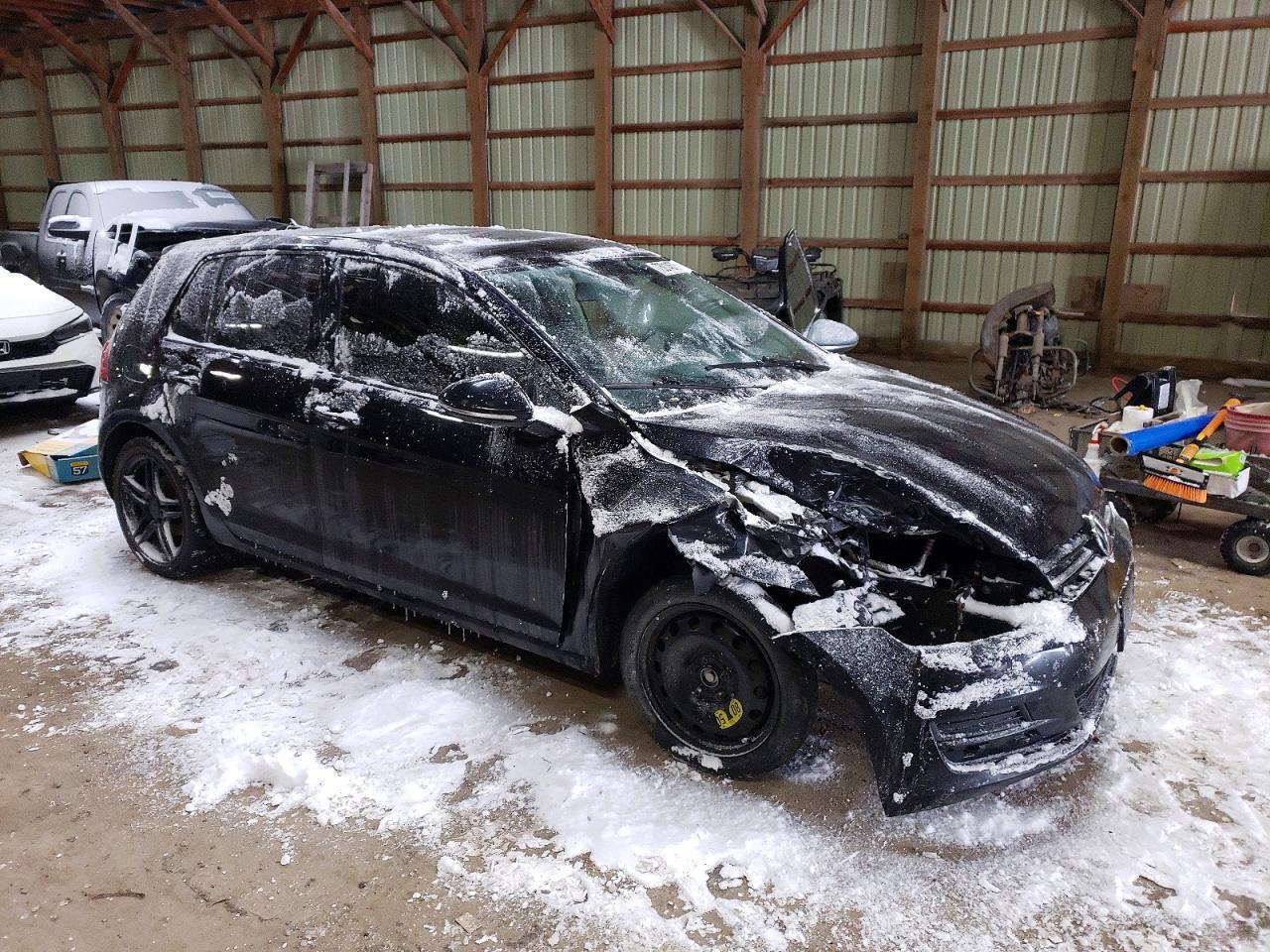 2016 VOLKSWAGEN GOLF