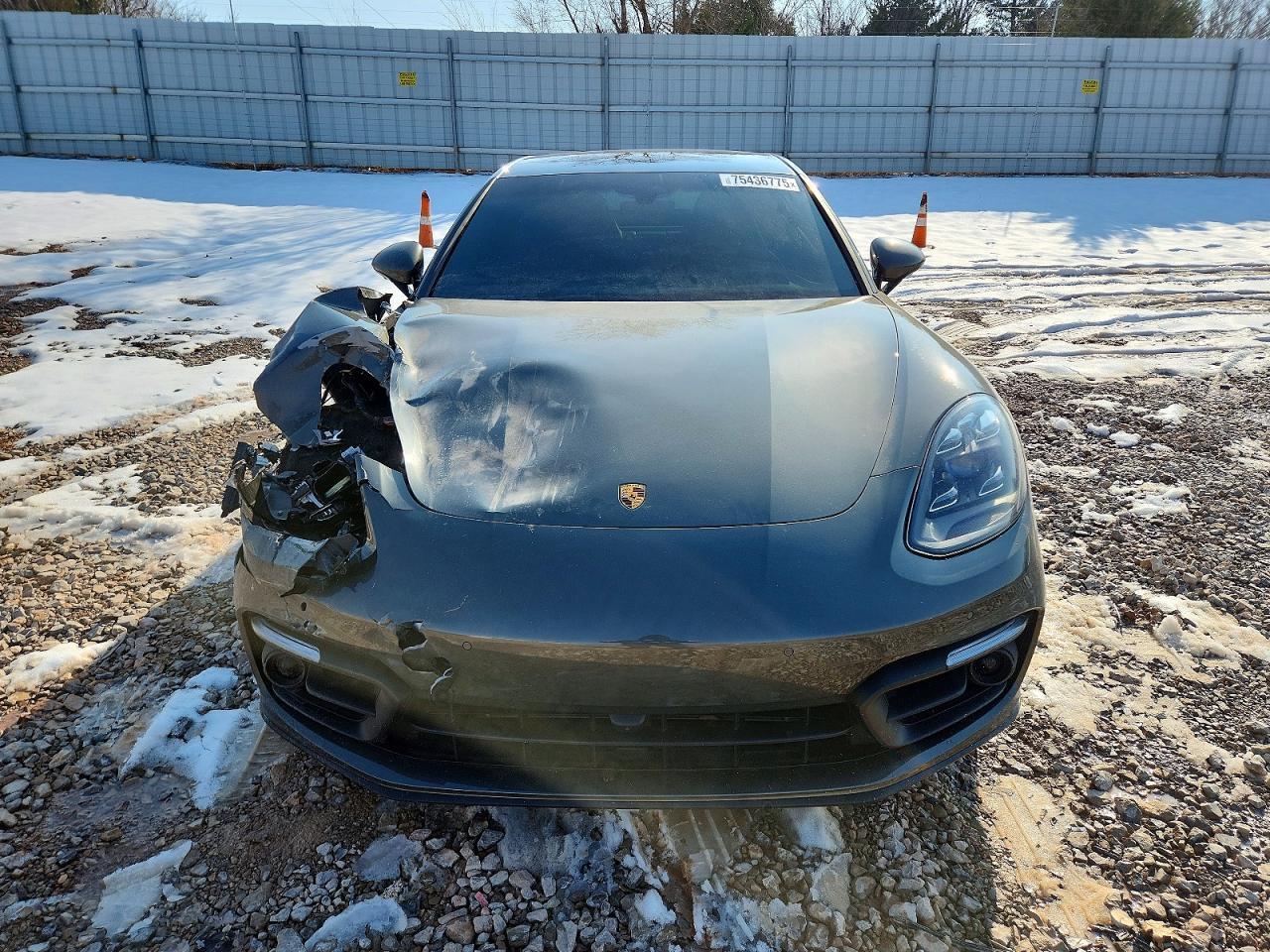 2022 PORSCHE Panamera