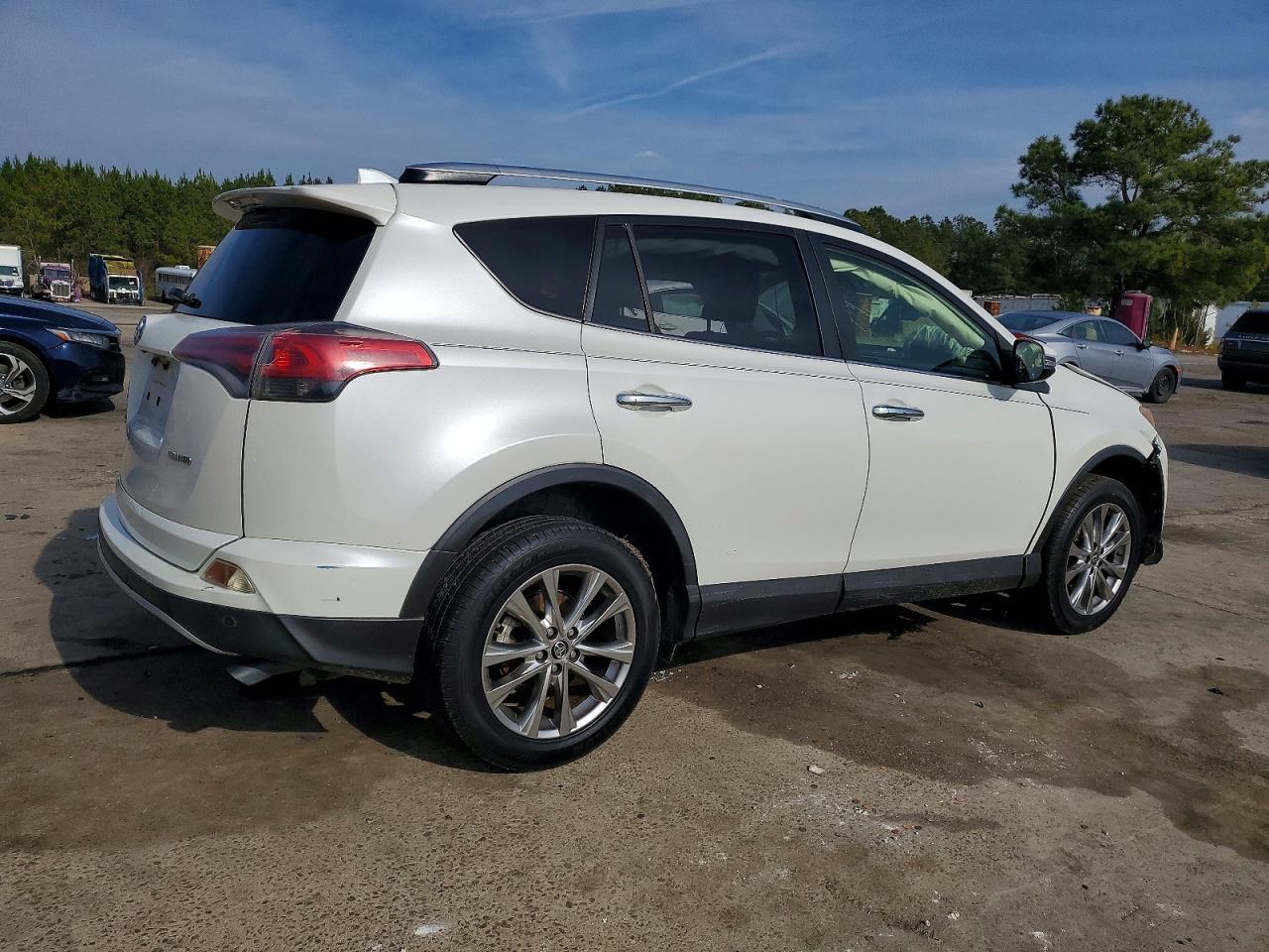 2016 TOYOTA RAV4