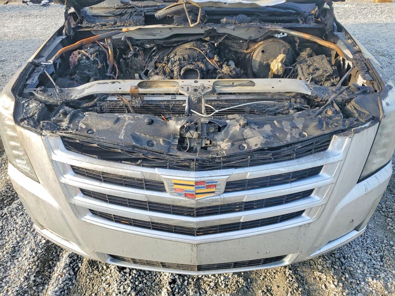 2017 CADILLAC Escalade ESV