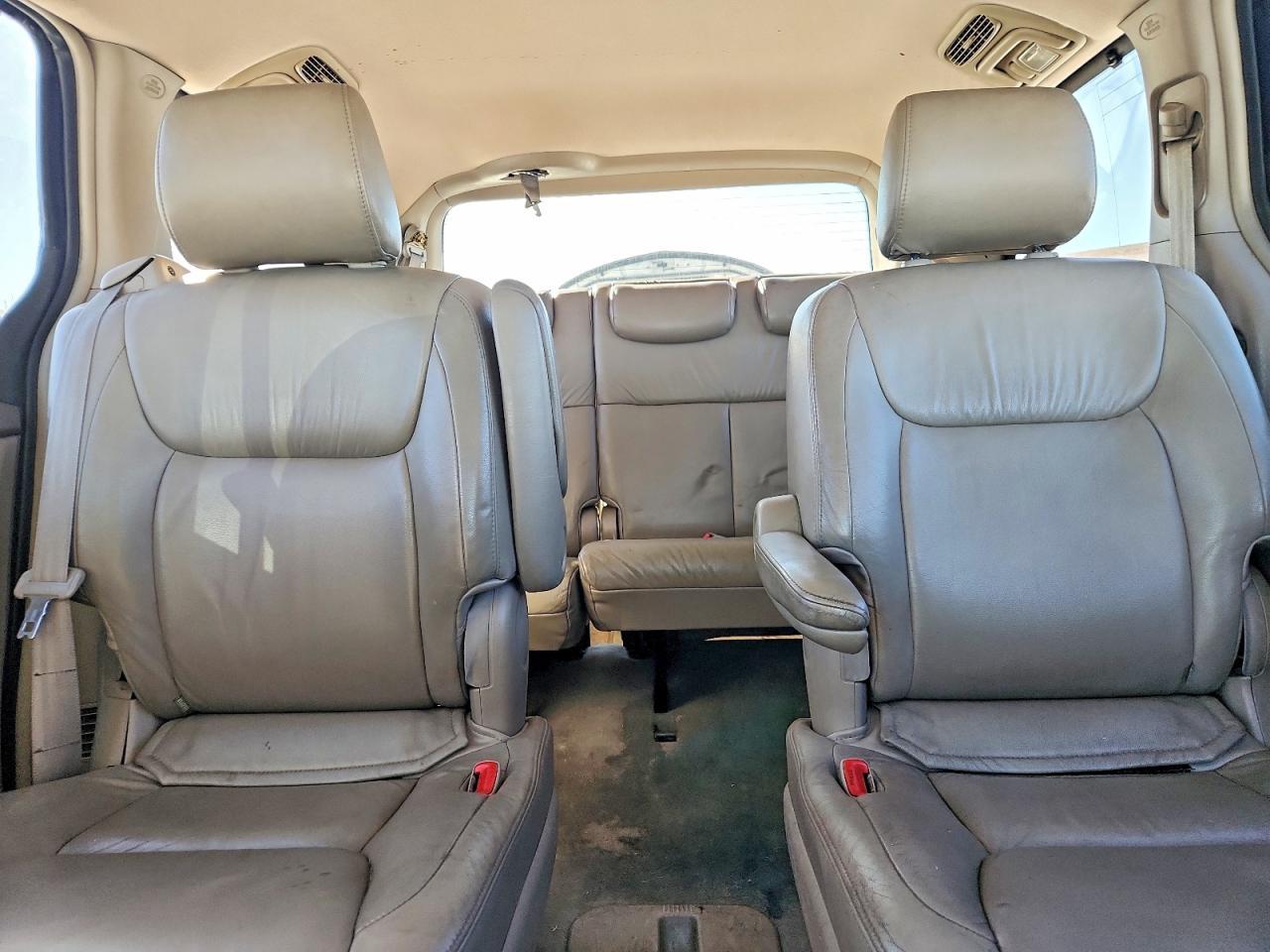 2004 TOYOTA SIENNA