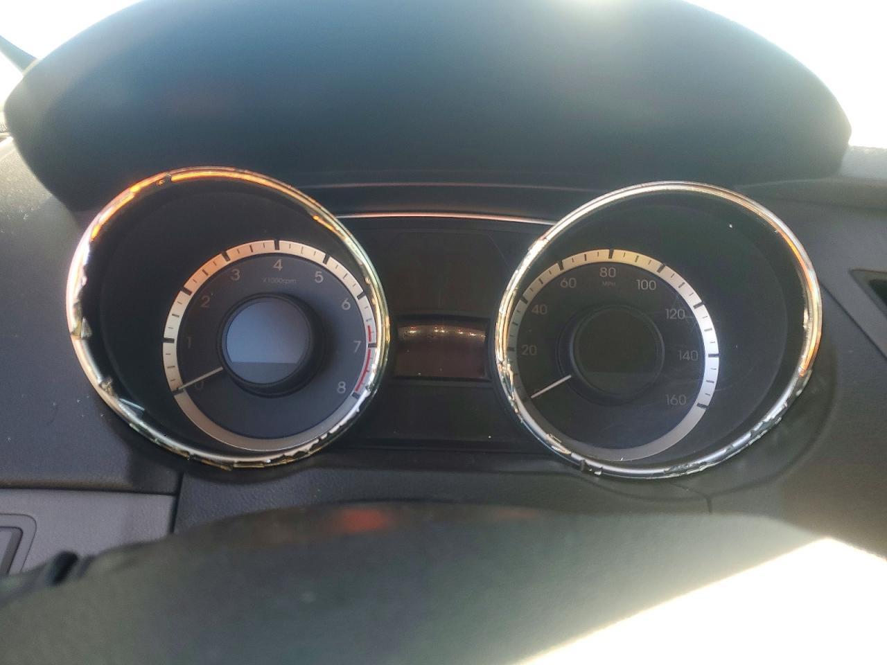 2011 HYUNDAI SONATA