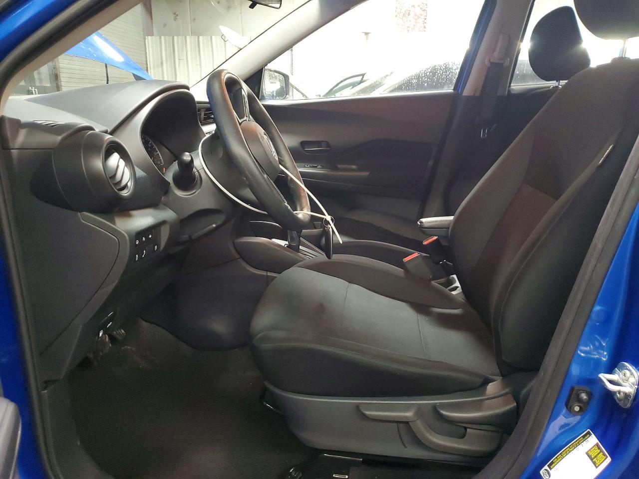 2023 NISSAN KICKS