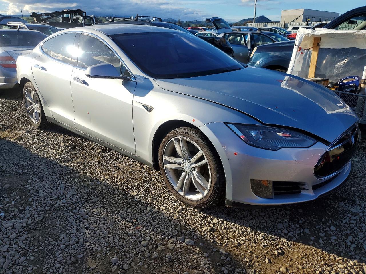2013 TESLA MODEL S