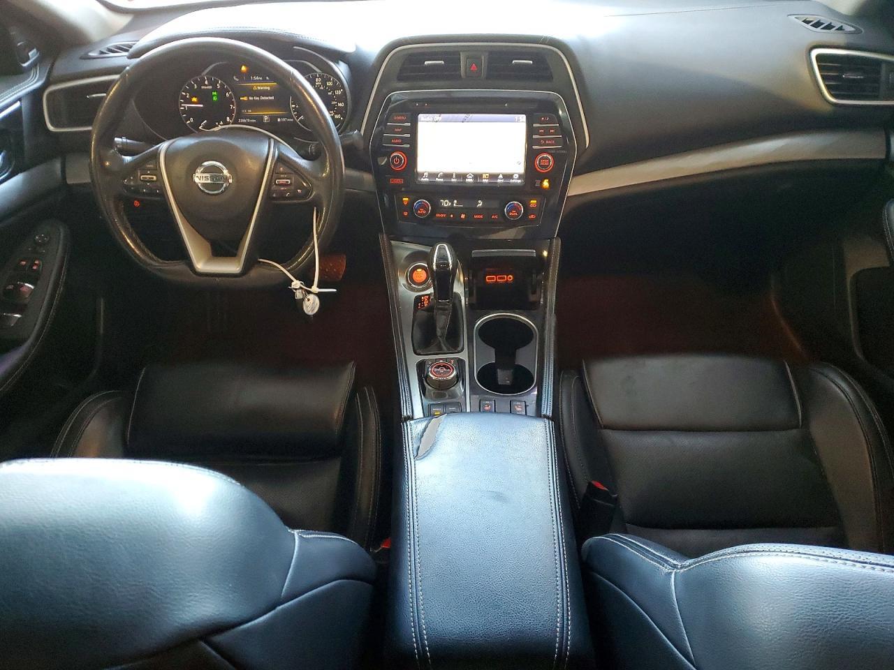 2017 NISSAN Maxima