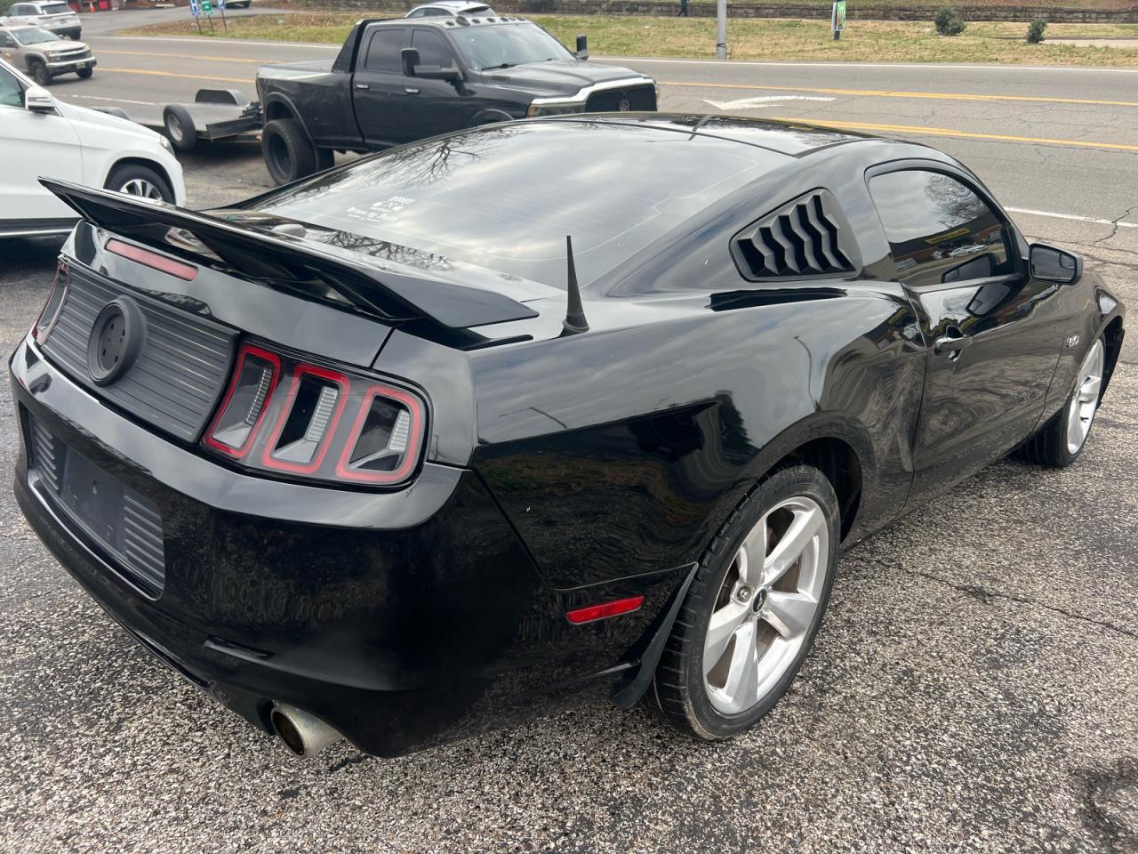 2013 FORD MUSTANG