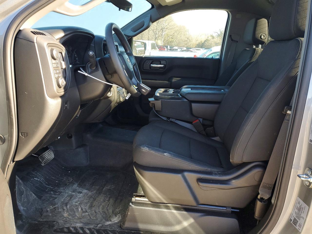 2025 CHEVROLET Silverado
