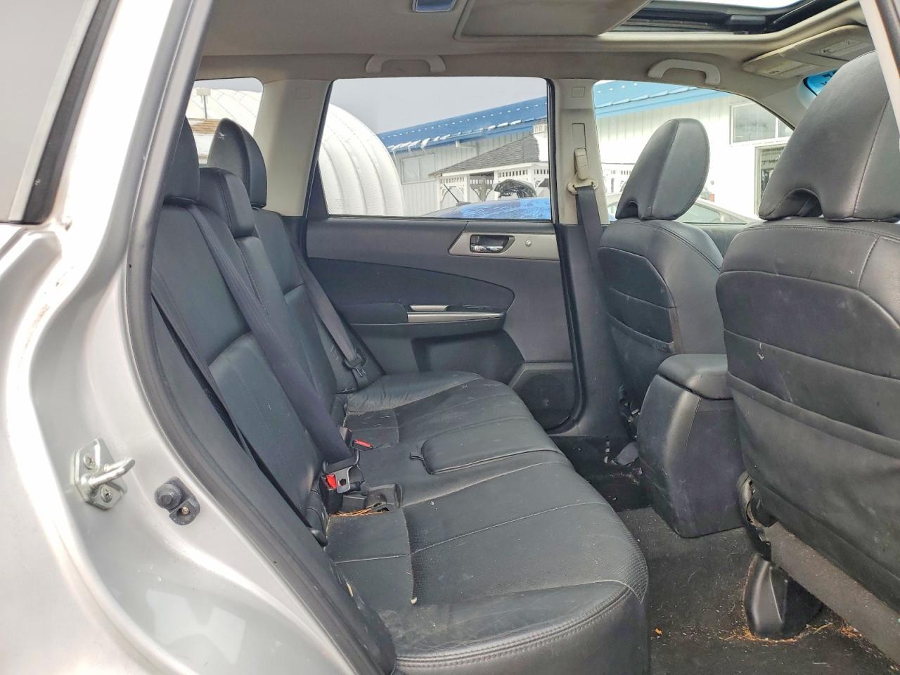 2011 SUBARU FORESTER