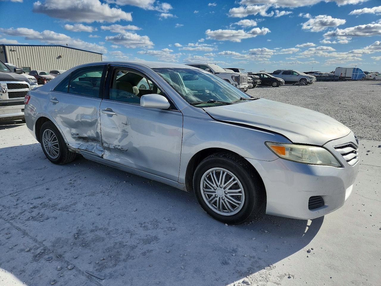 2011 TOYOTA CAMRY