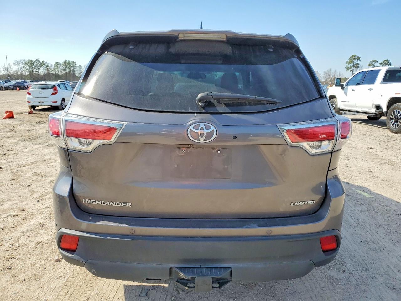2015 TOYOTA HIGHLANDER