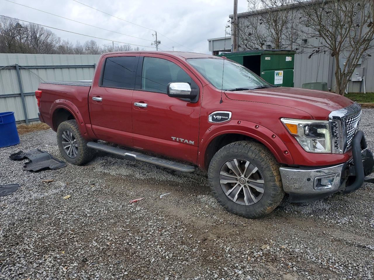 2017 NISSAN Titan