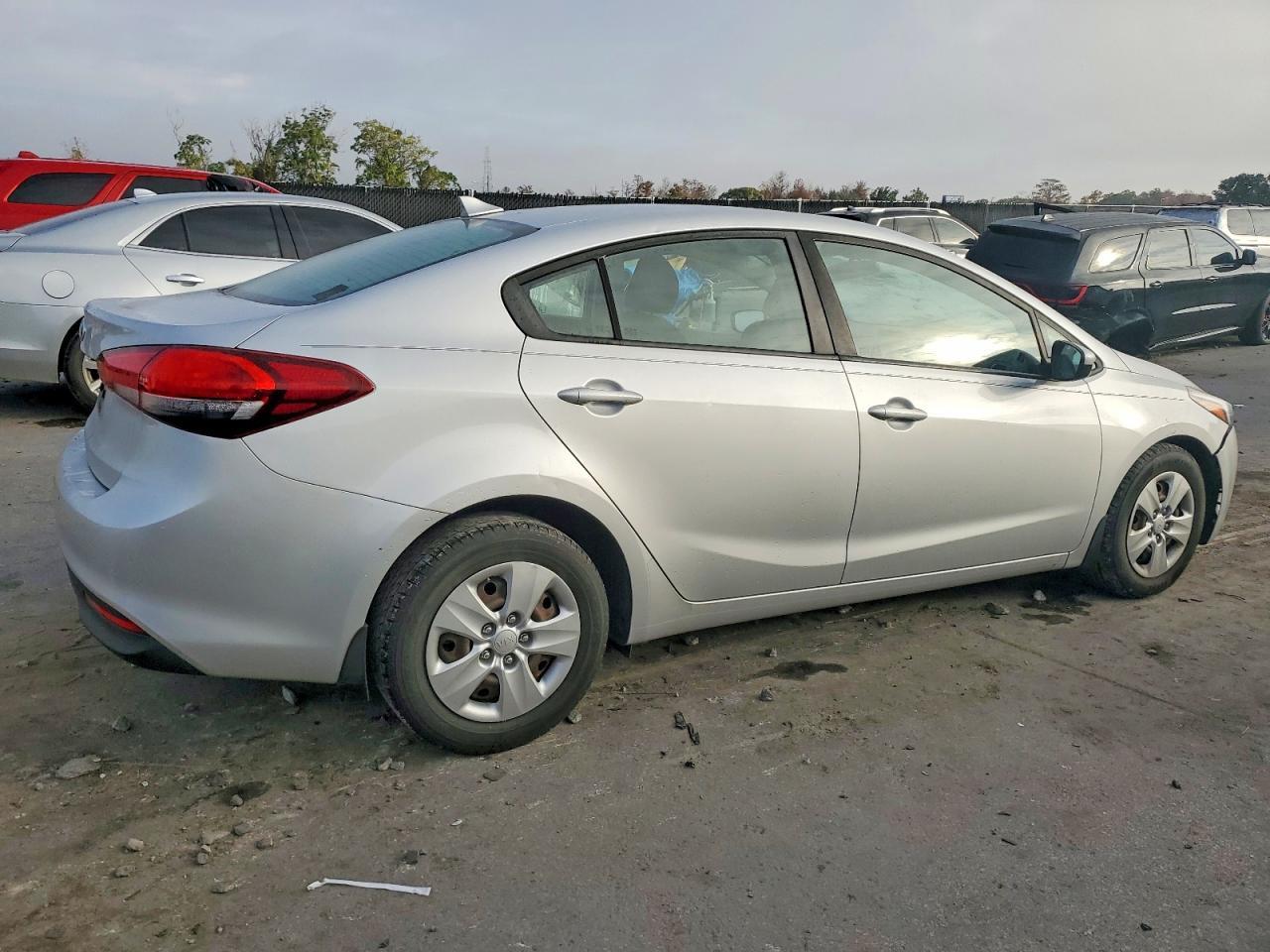 2017 KIA FORTE