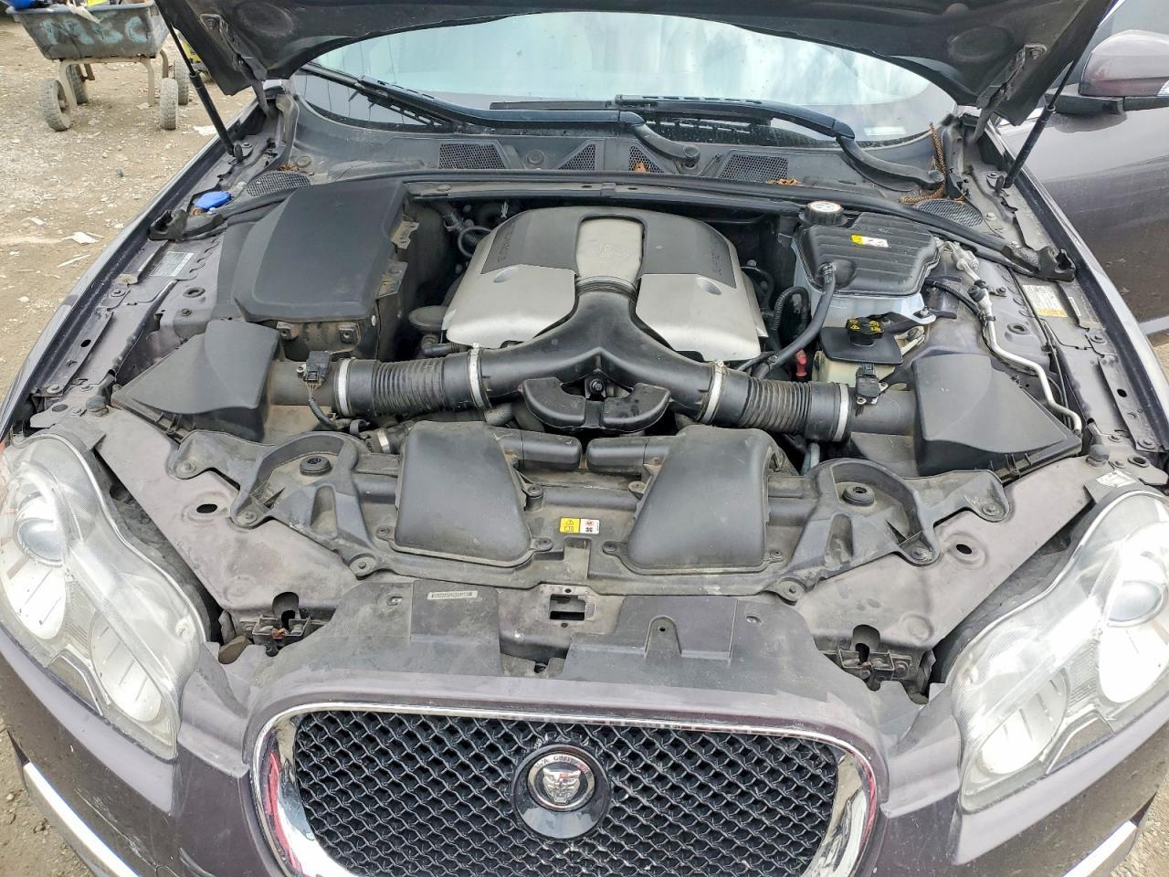 2009 JAGUAR XF