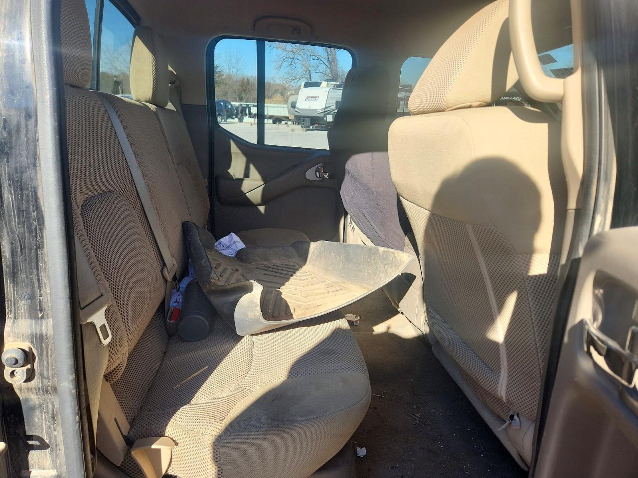 2015 NISSAN Frontier