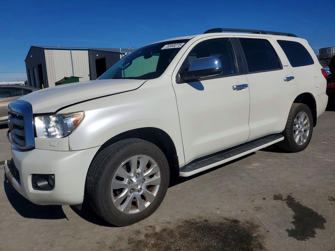 2011 TOYOTA Sequoia