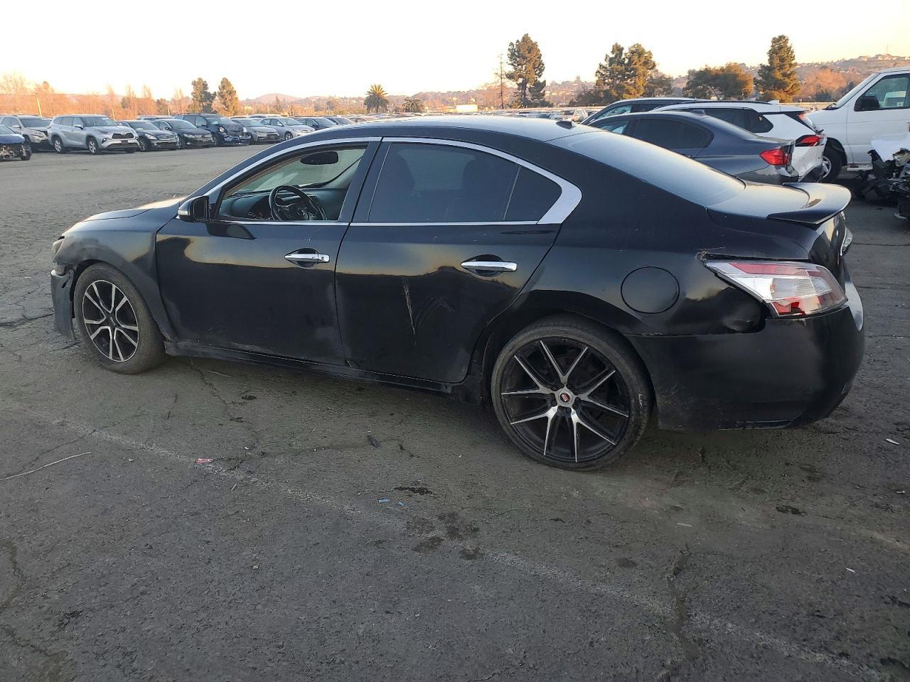 2014 NISSAN Maxima