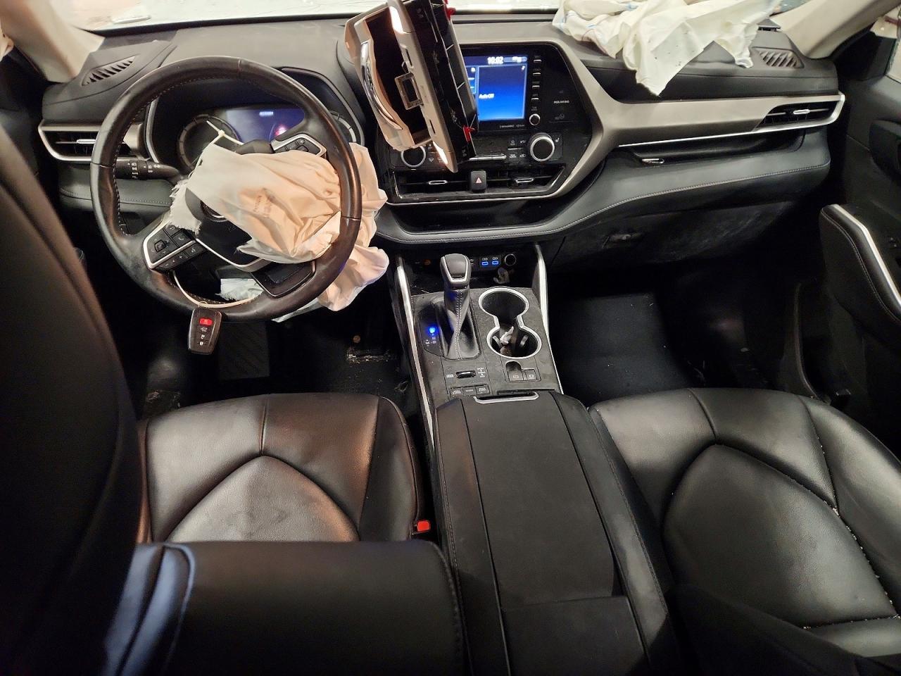 2022 TOYOTA HIGHLANDER