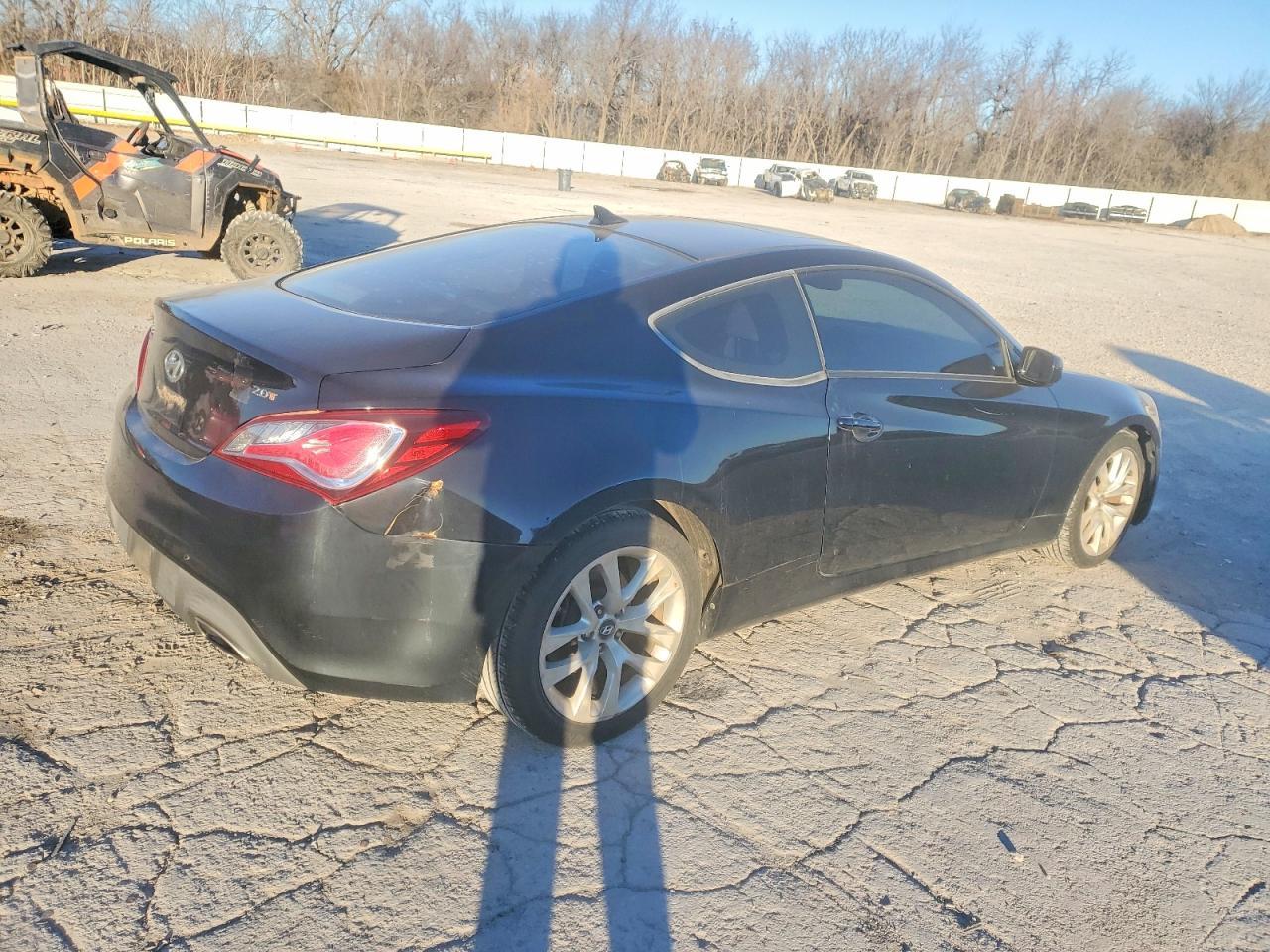 2013 HYUNDAI GENESIS