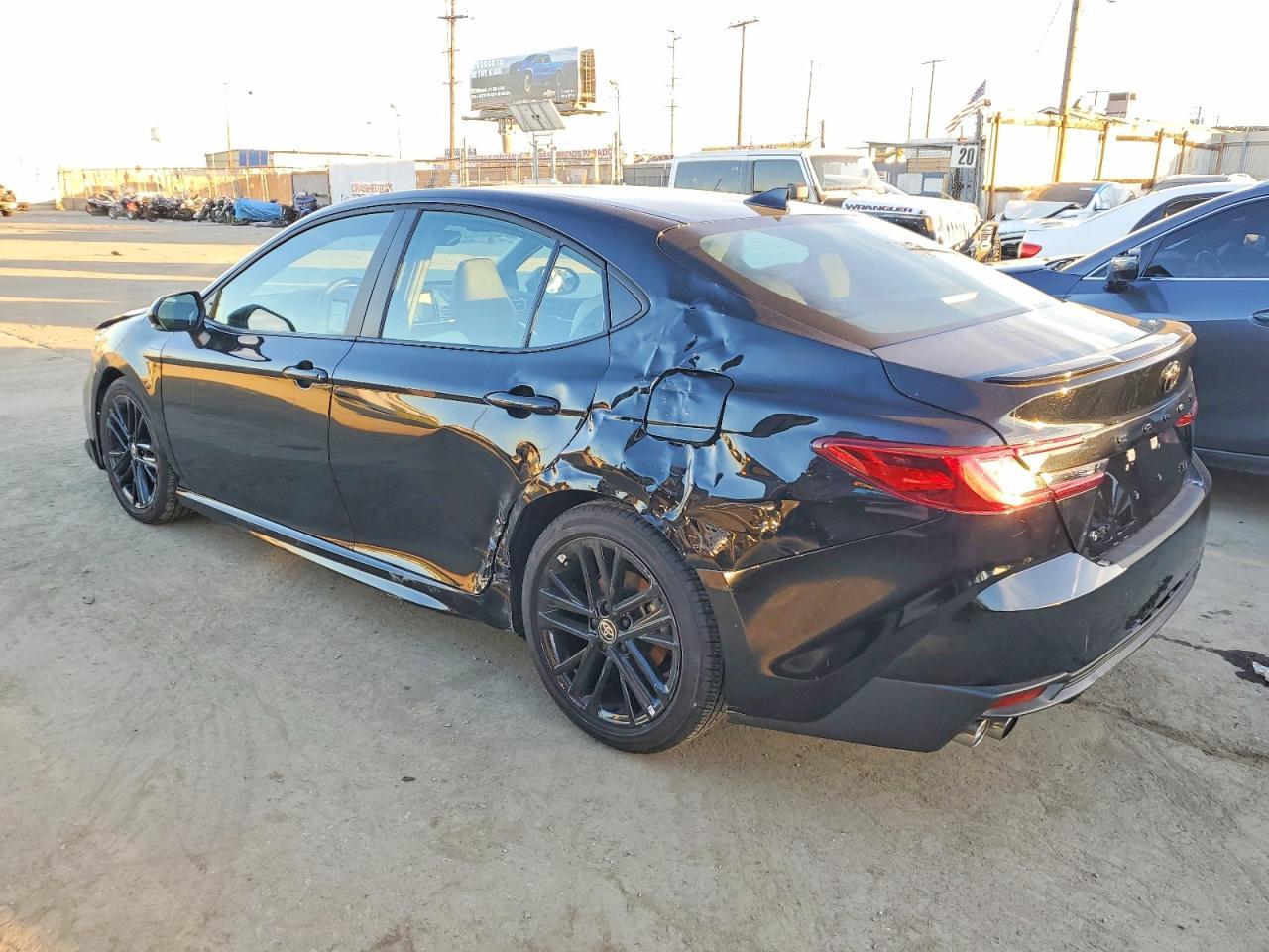 2025 TOYOTA CAMRY