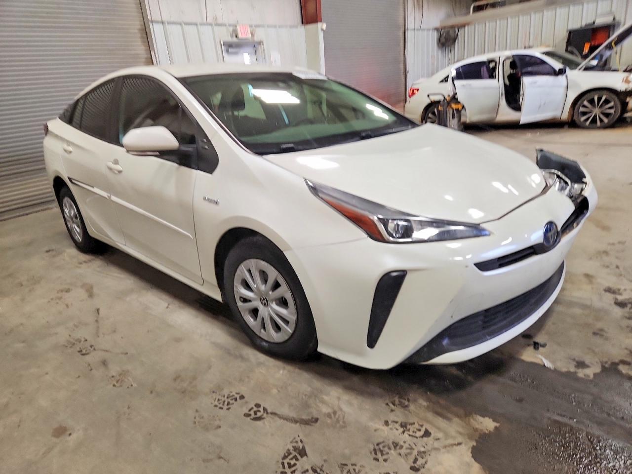 2020 TOYOTA PRIUS