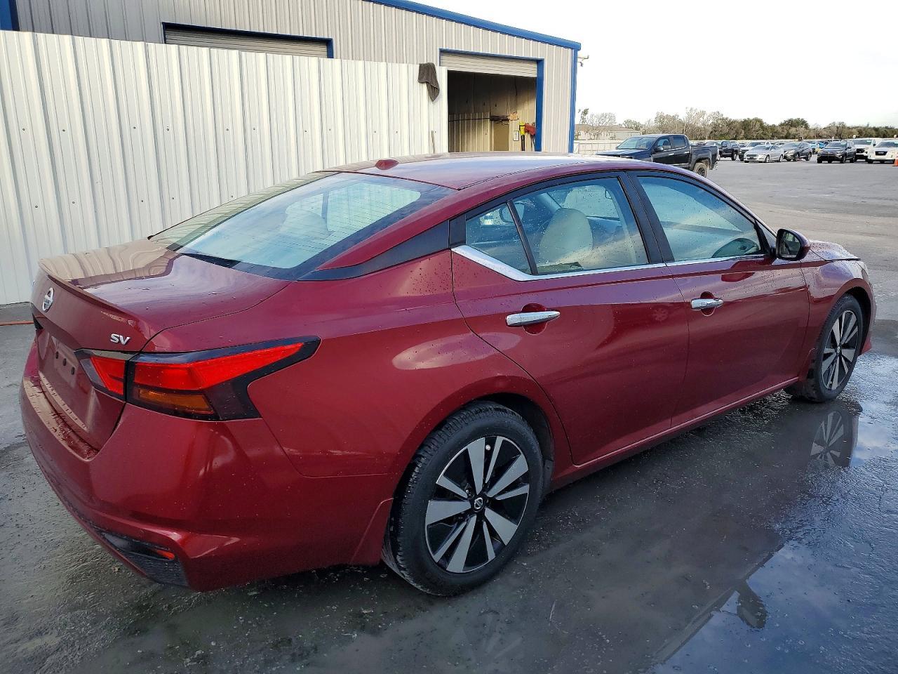 2021 NISSAN ALTIMA