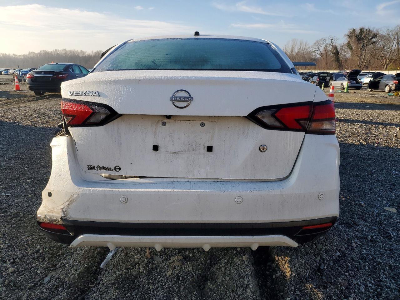 2025 NISSAN VERSA