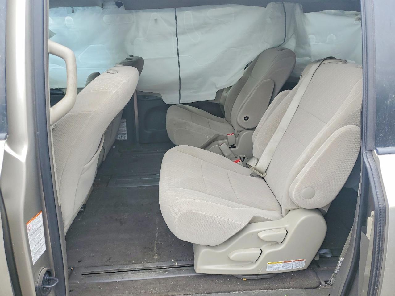 2017 TOYOTA SIENNA