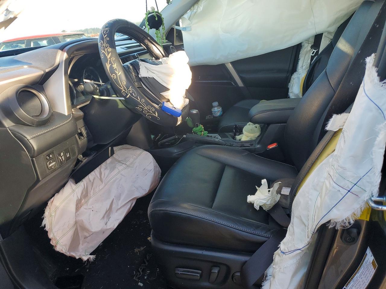 2016 TOYOTA RAV4