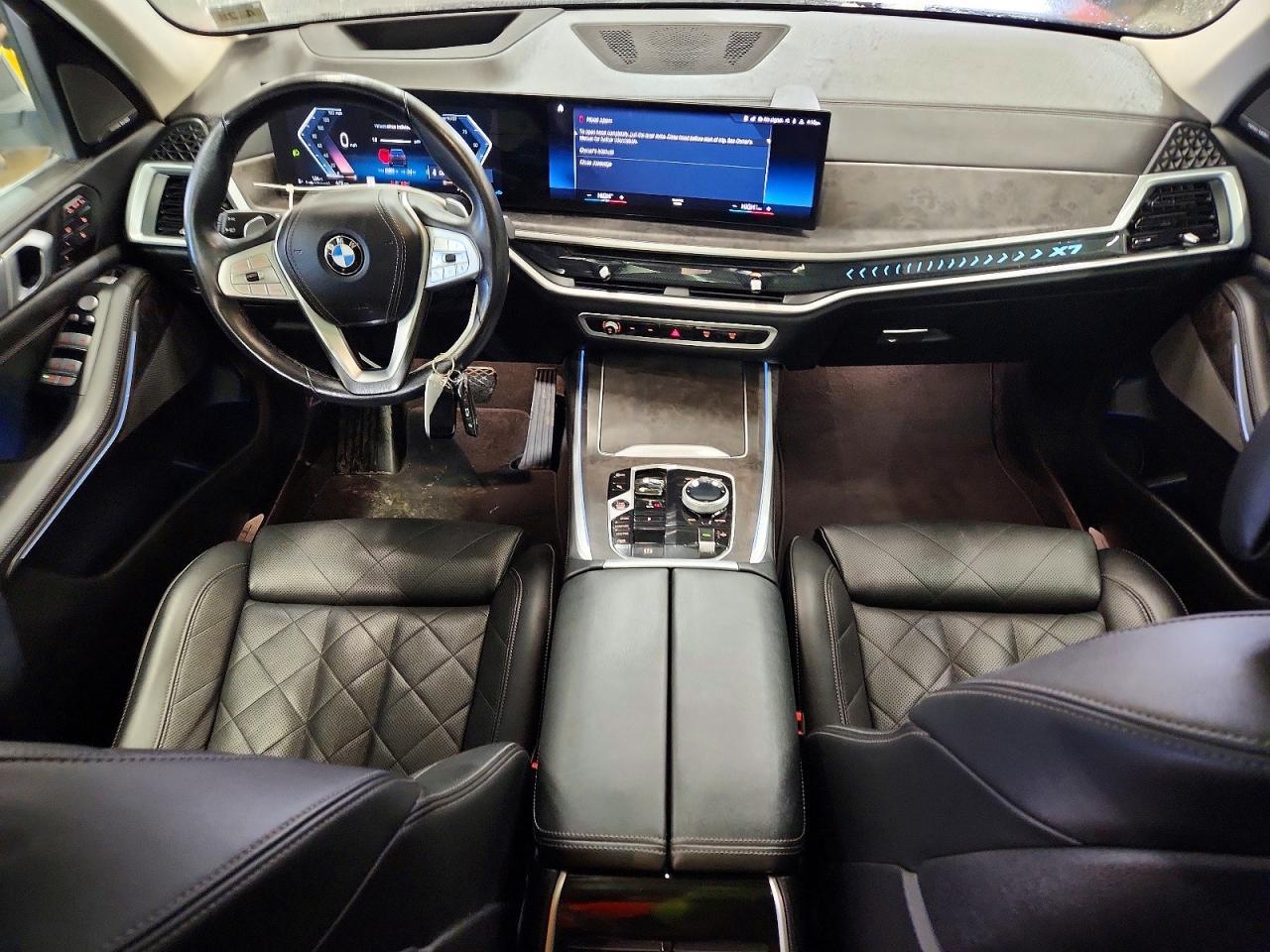 2023 BMW X7
