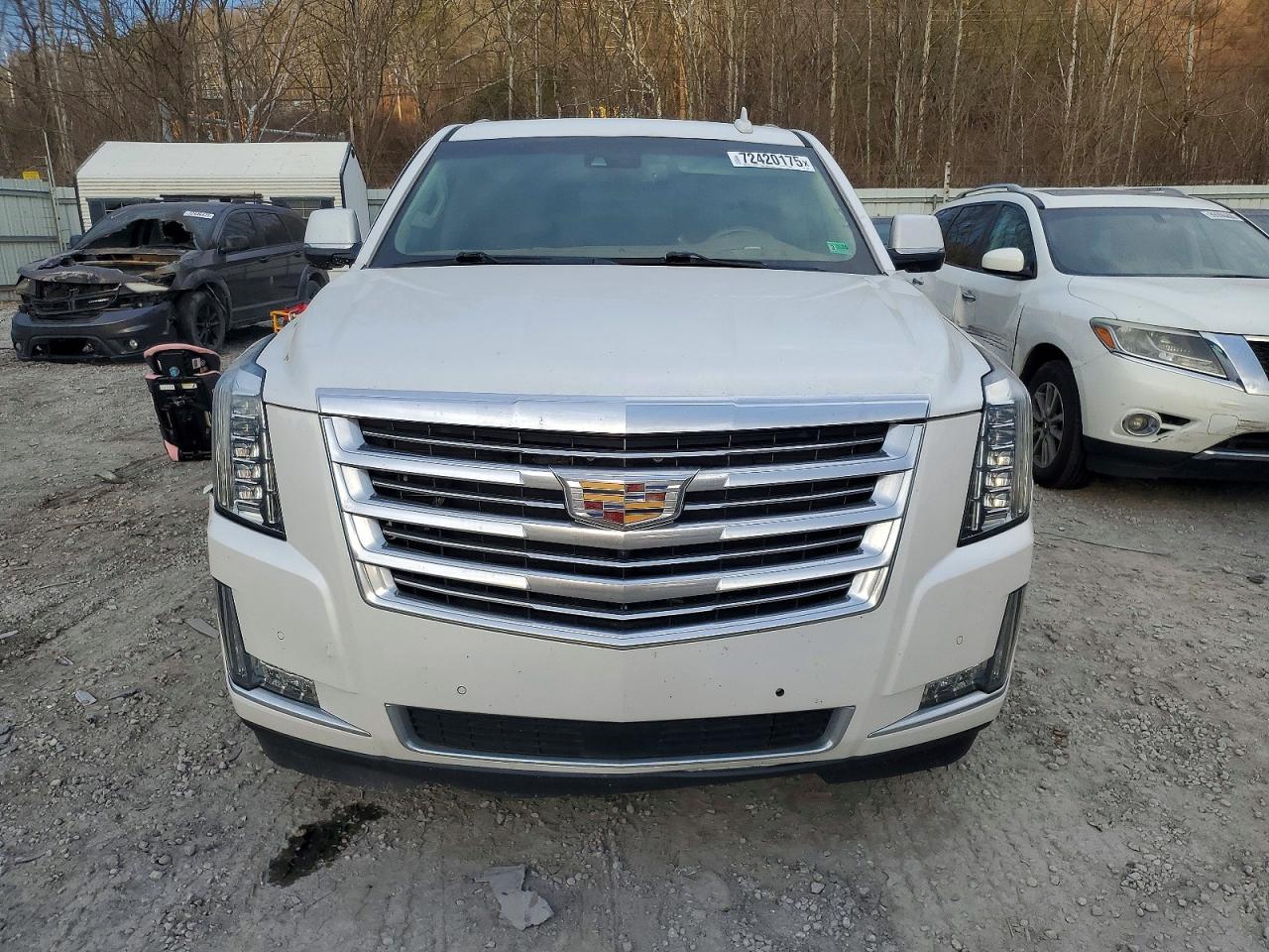 2016 CADILLAC Escalade ESV