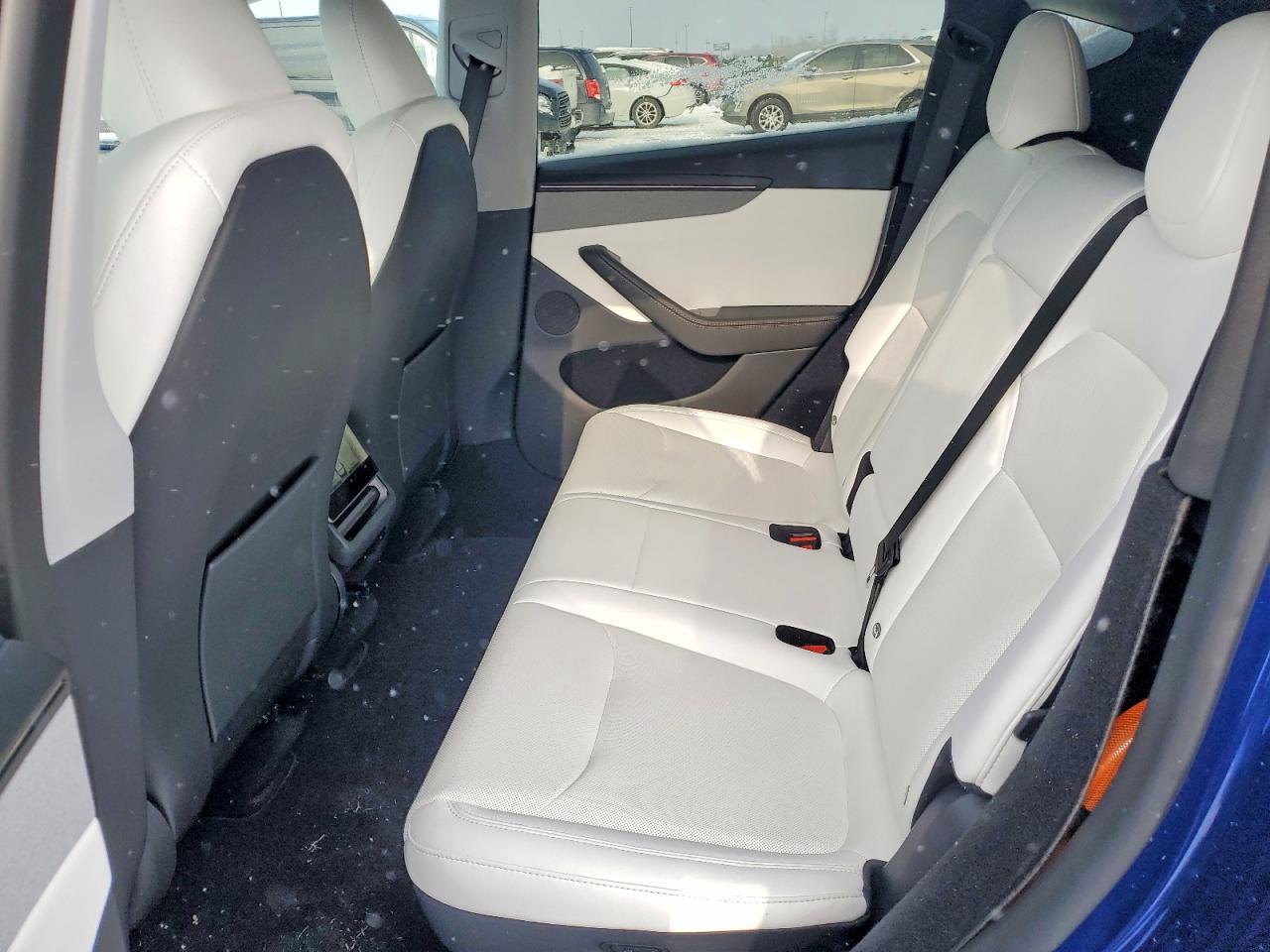 2026 TESLA MODEL Y