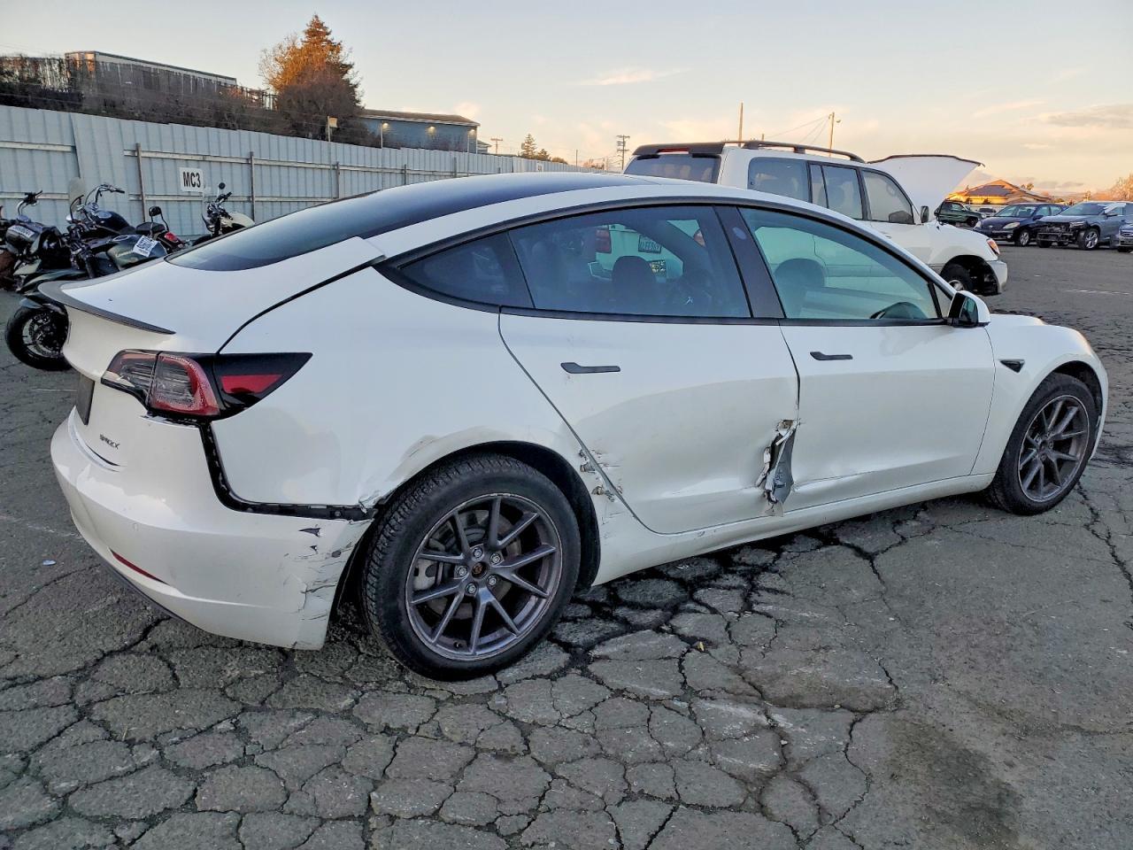 2021 TESLA MODEL 3