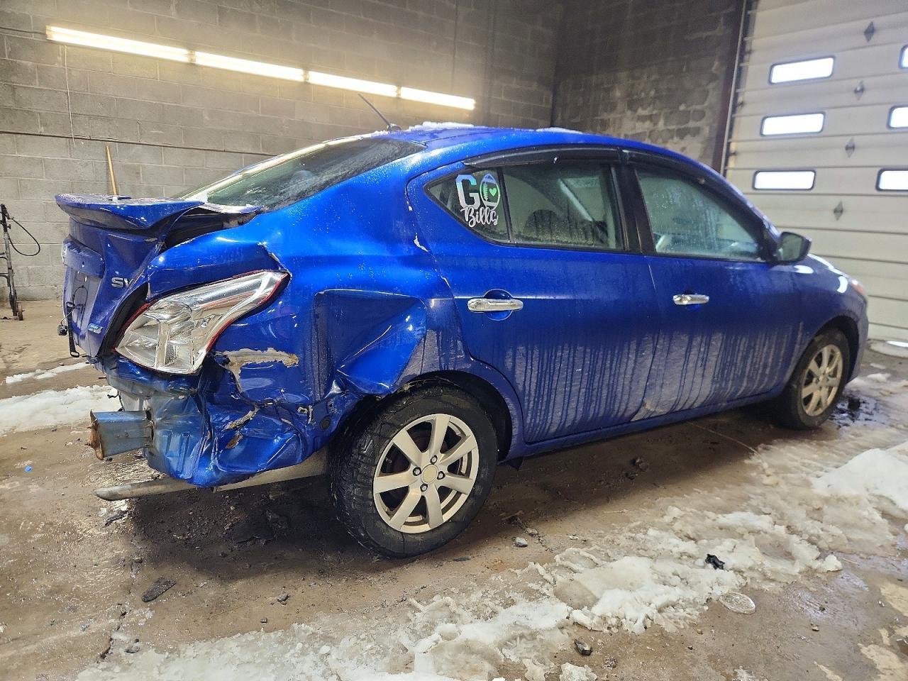 2015 NISSAN VERSA