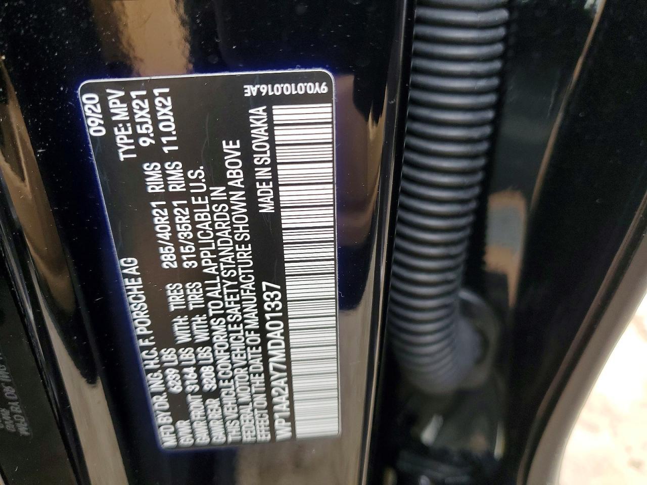 2021 PORSCHE CAYENNE