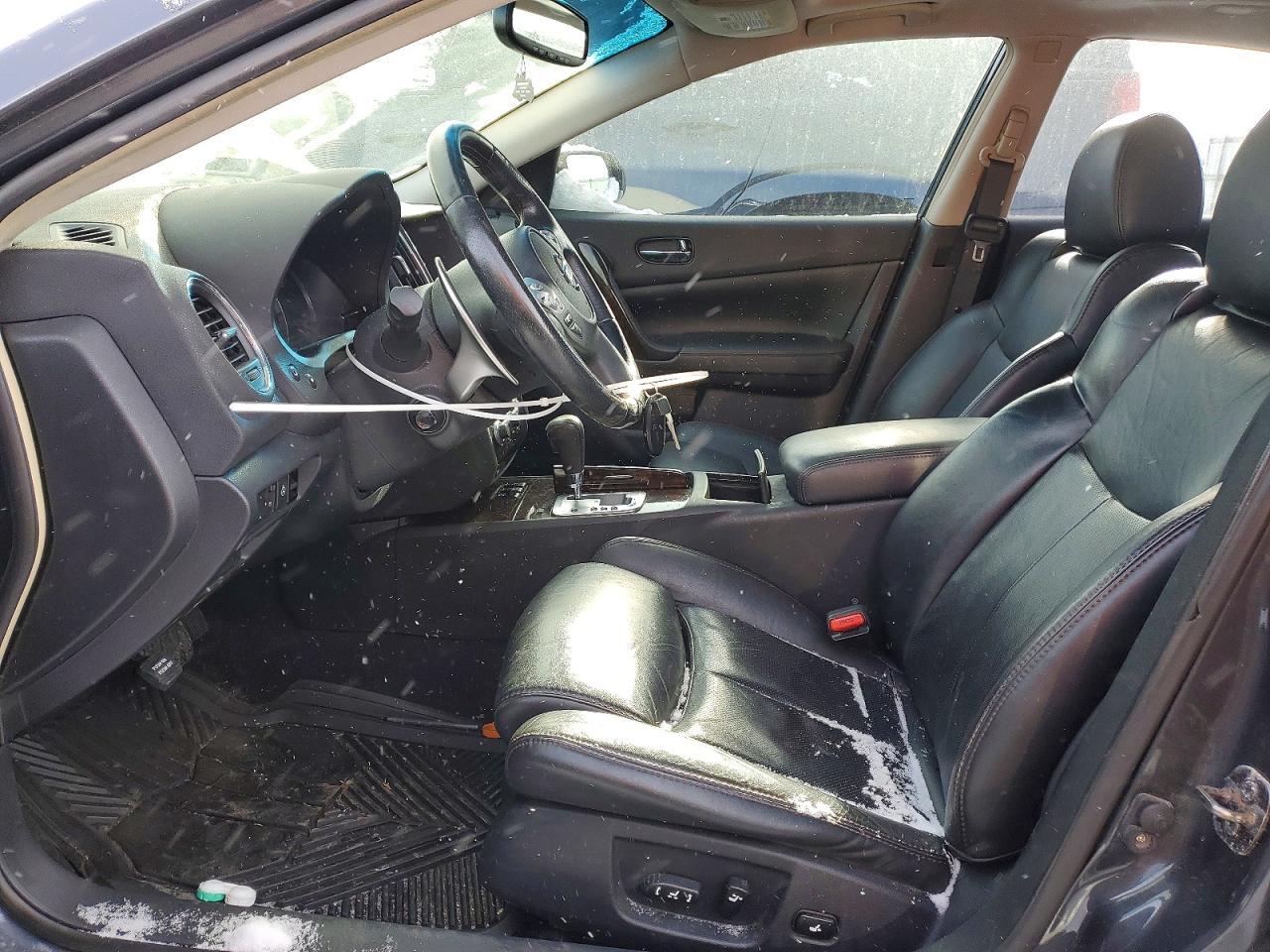 2010 NISSAN Maxima