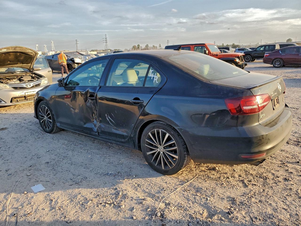 2016 VOLKSWAGEN JETTA