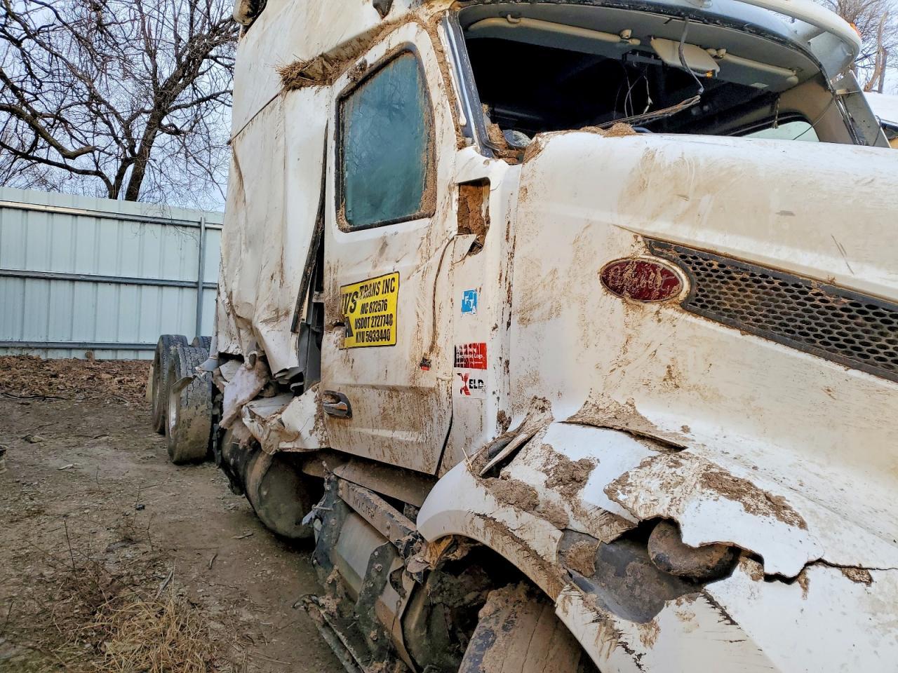2023 PETERBILT 579