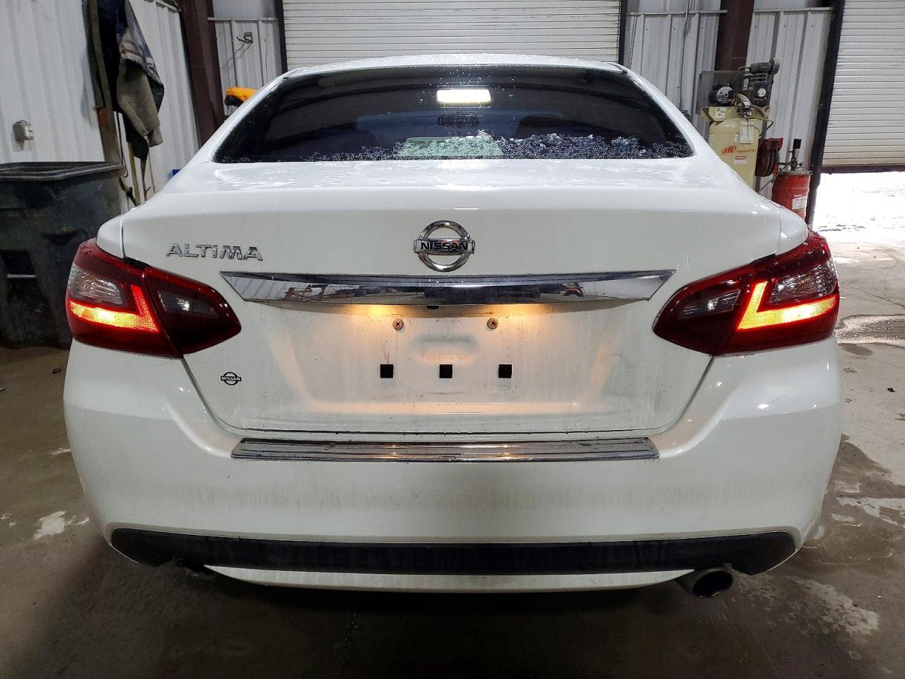 2017 NISSAN ALTIMA