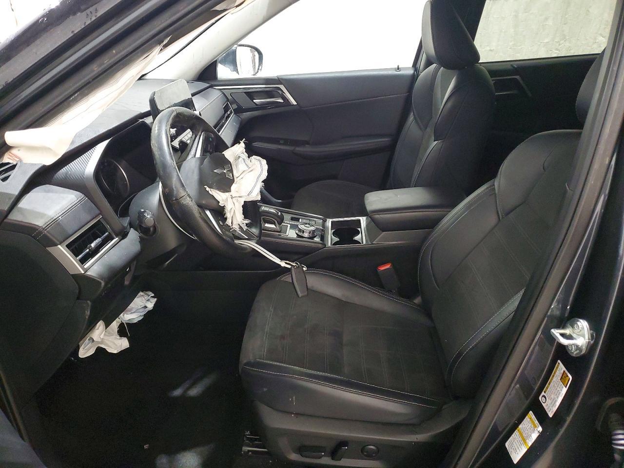 2024 MITSUBISHI outlander
