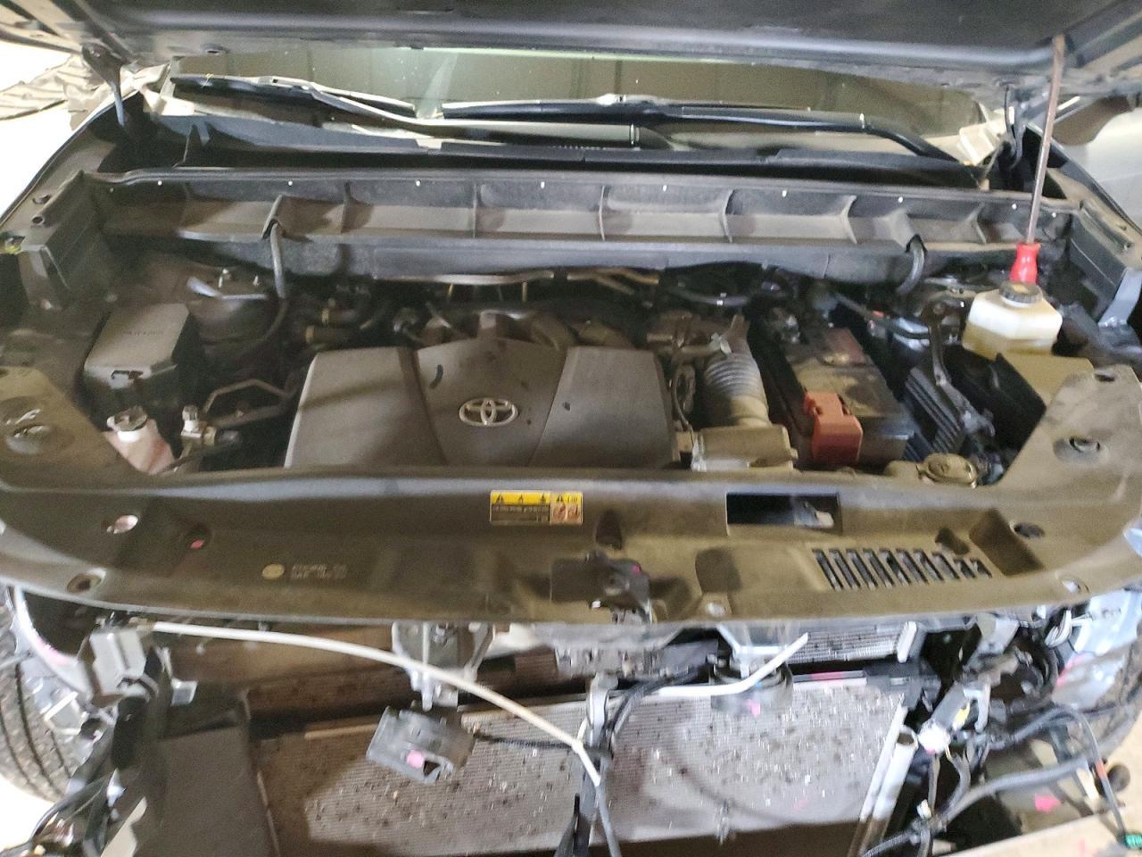 2022 TOYOTA HIGHLANDER