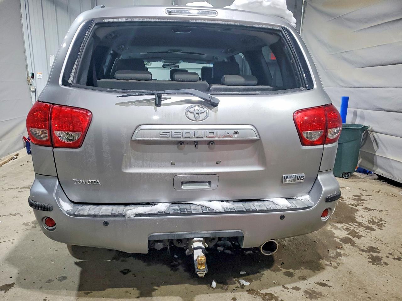 2008 TOYOTA Sequoia