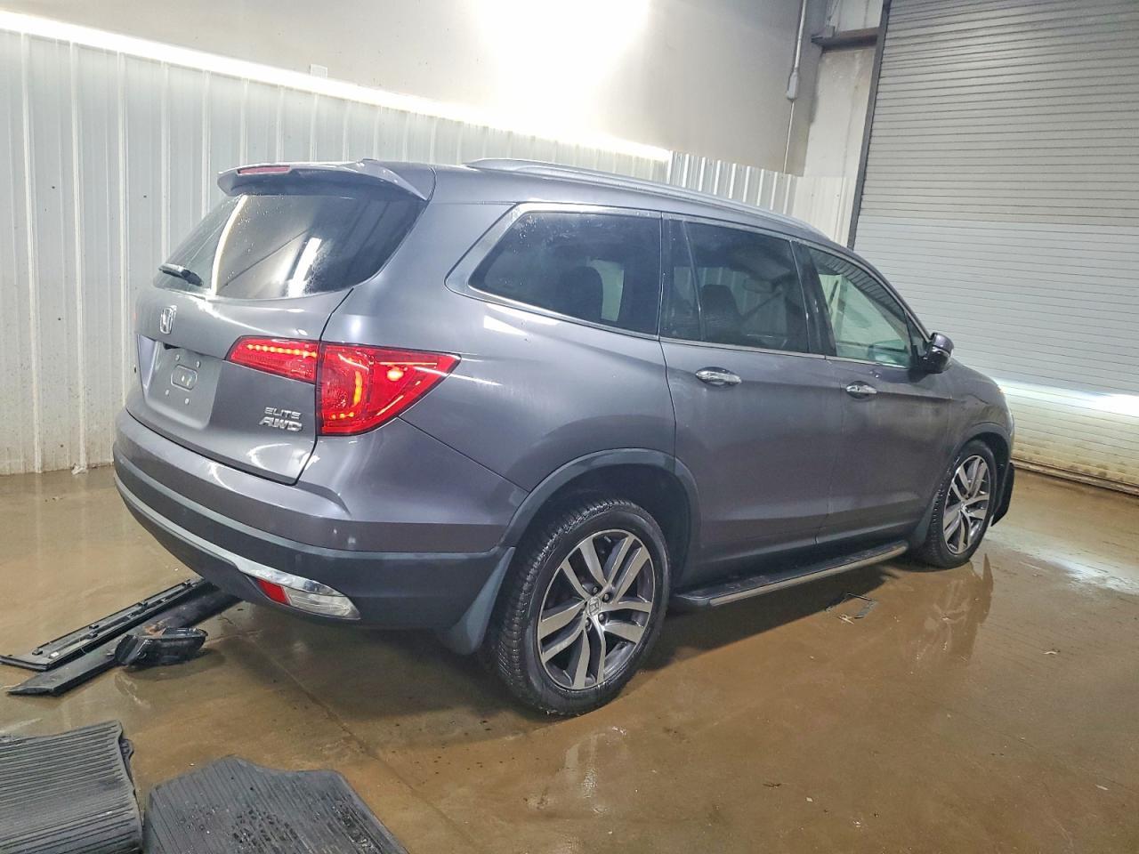 2017 HONDA PILOT