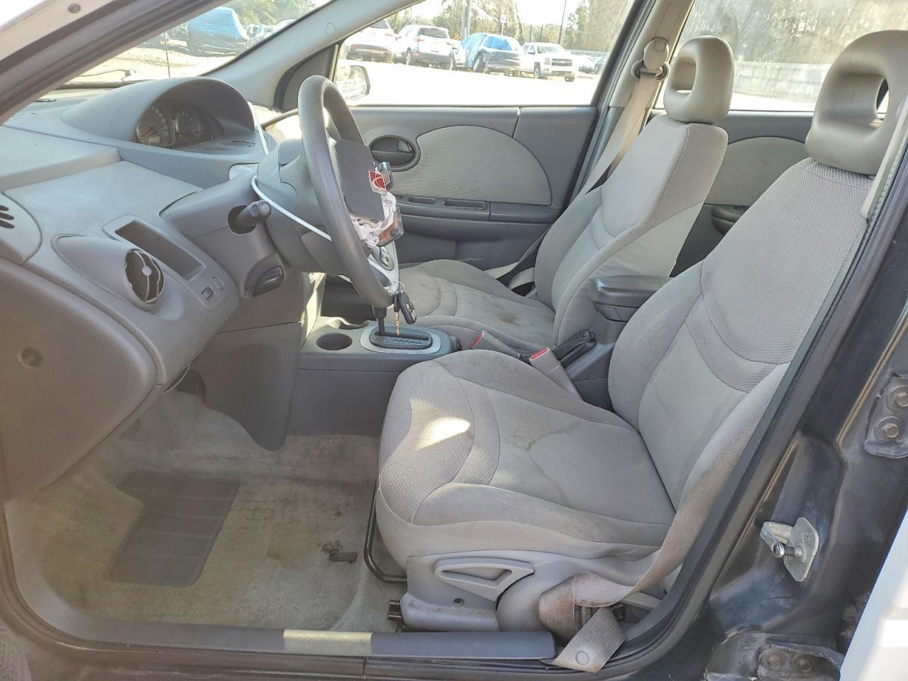 2004 SATURN Ion